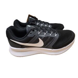 Nike Run Swift 3 (W) men's size 8.5 women's 10 Wide 2E black/white dk smoke grey